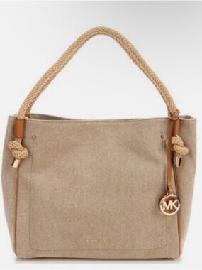 Michael Kors Isla Large Tote Bag